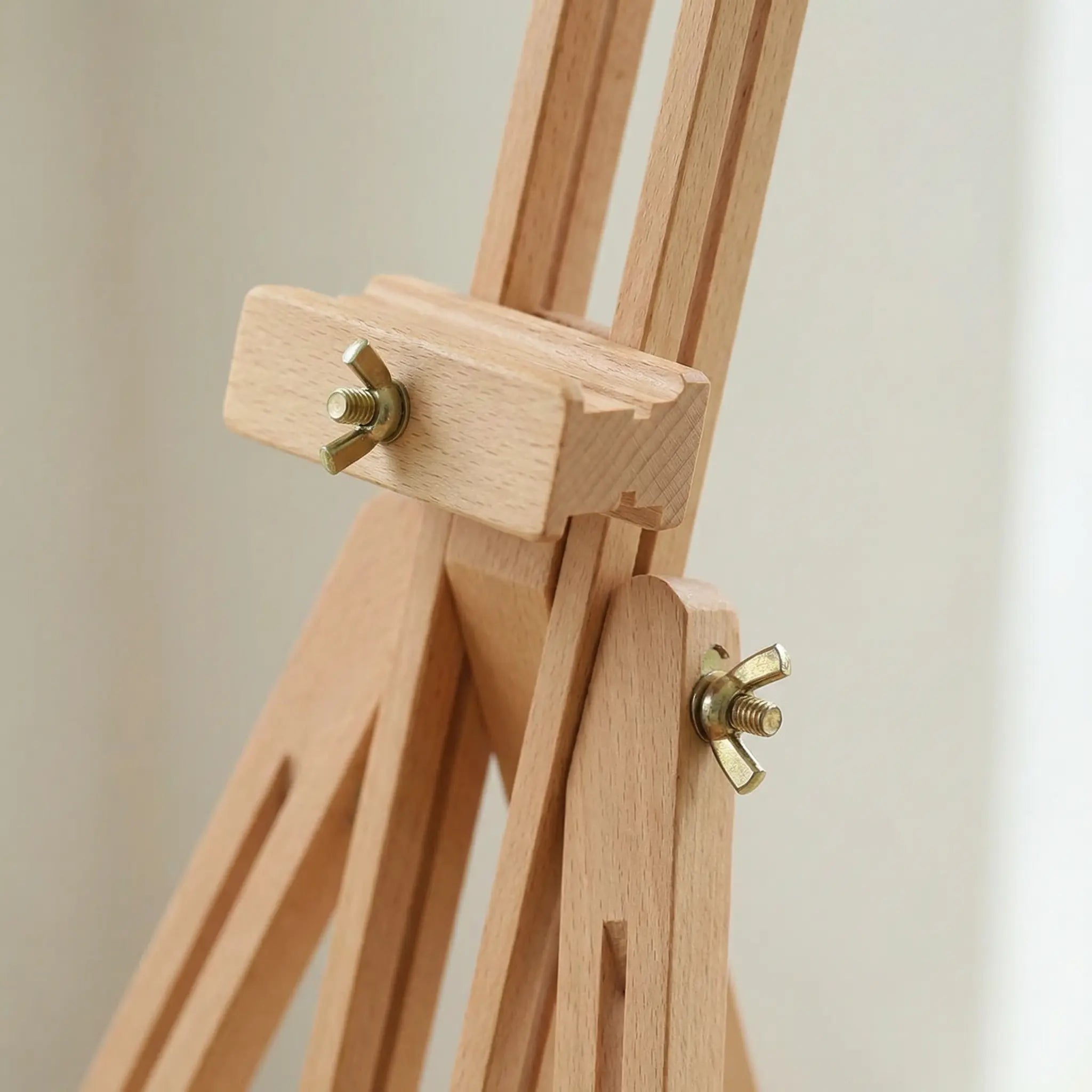 Chevalet en bois minimaliste 