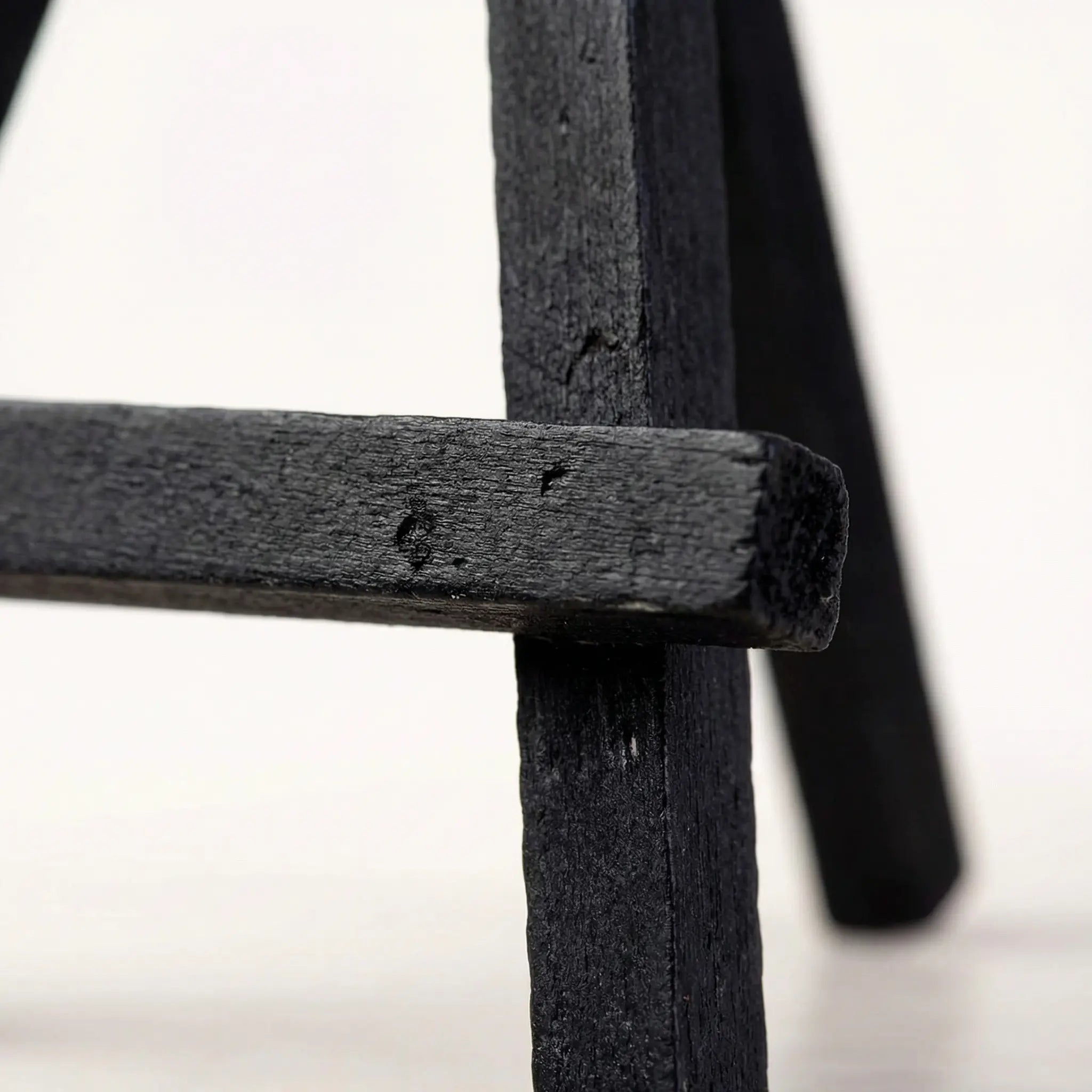 Chevalet de table en bois noir