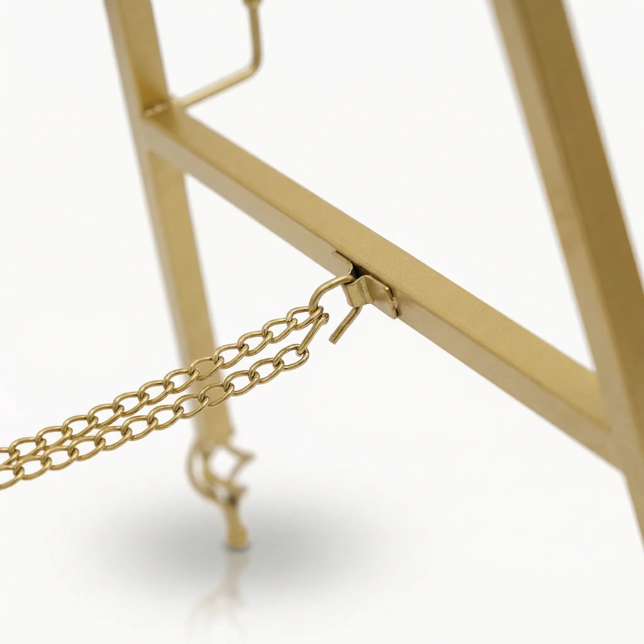 Chevalets d’exposition dorés 